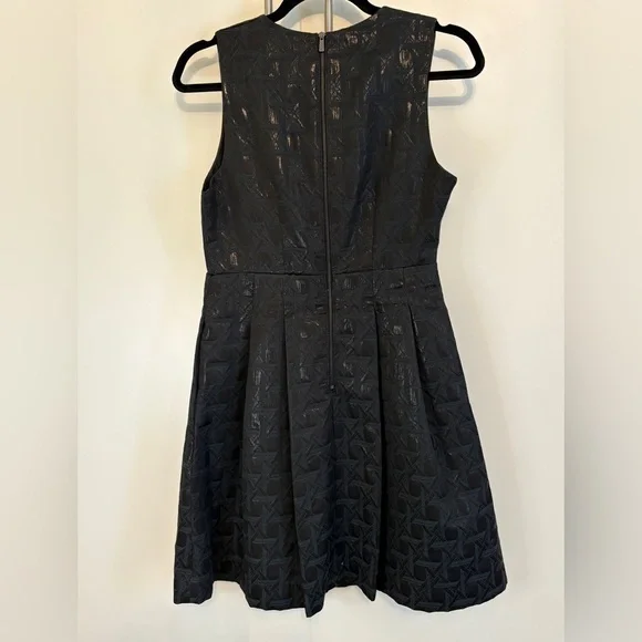 Kirna Zabete Sleeveless Metallic Jacquard Dress in black/ navy. V-neck, pockets. - Picture 5 of 8